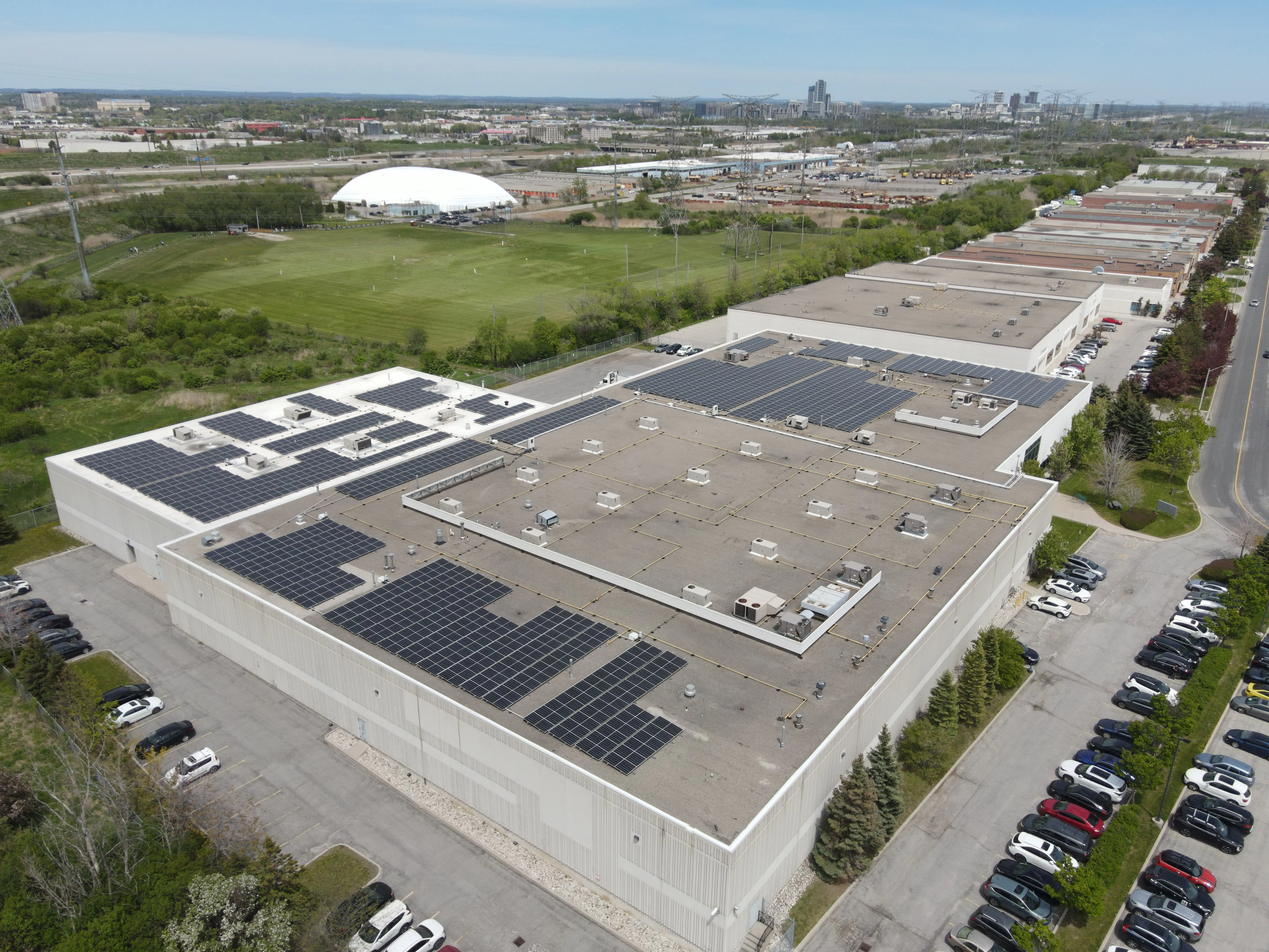 Sunny Crunch Foods rooftop solar — 593 kW, Bowmanville, Ontario